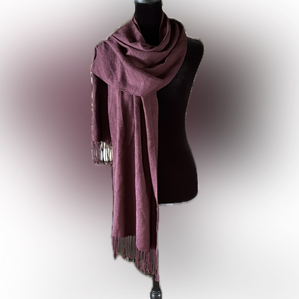 Liz Claiborne Purple Scarf